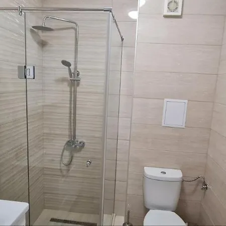 Valencia Gardens Terrace Apartment *